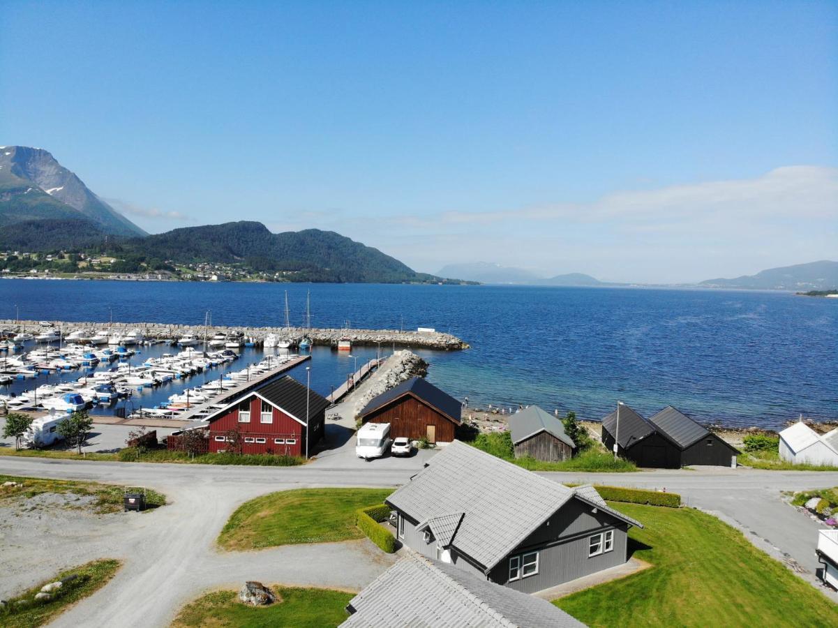 Aursnes Hotell Sykkylven Exteriér fotografie